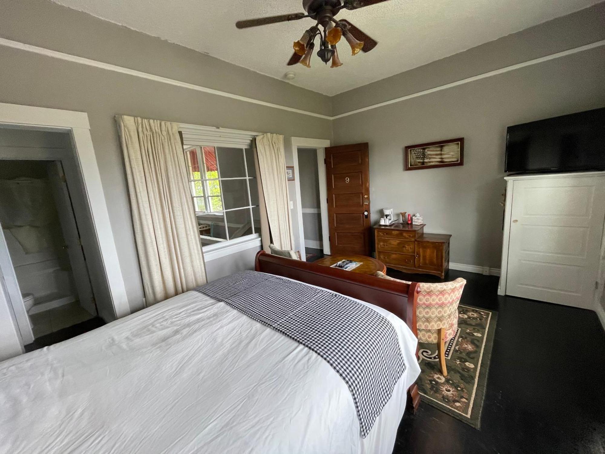 Northside School Bed & Breakfast Bonners Ferry Pokoj fotografie